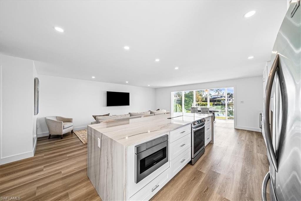 AMBASSADOR CLUB - Residential Lease