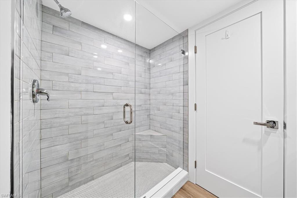 AMBASSADOR CLUB - Residential Lease