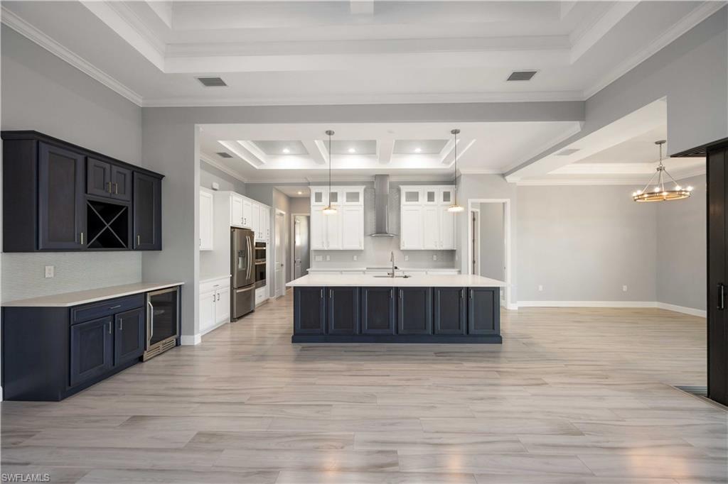 WINDWARD ISLE - Residential