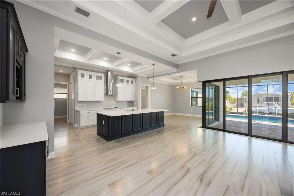 WINDWARD ISLE - Residential