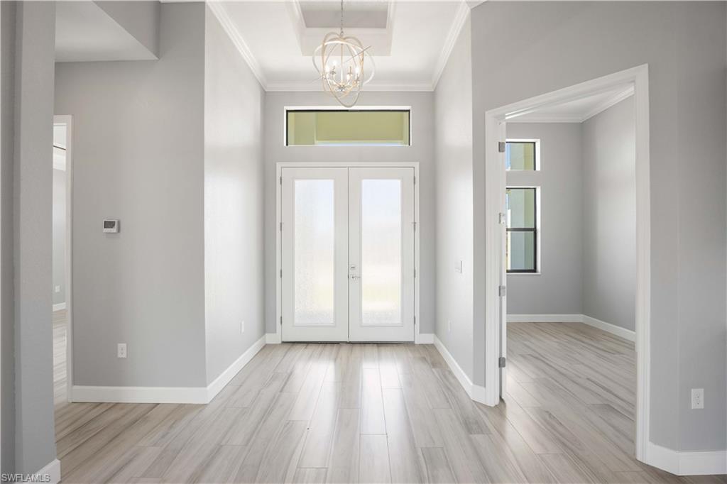 WINDWARD ISLE - Residential