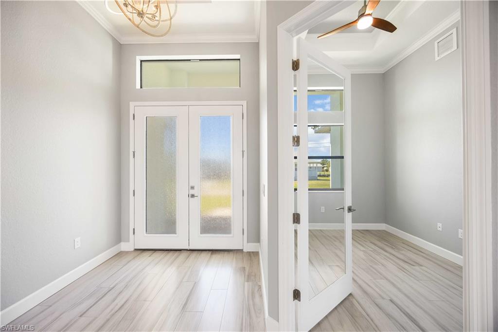 WINDWARD ISLE - Residential