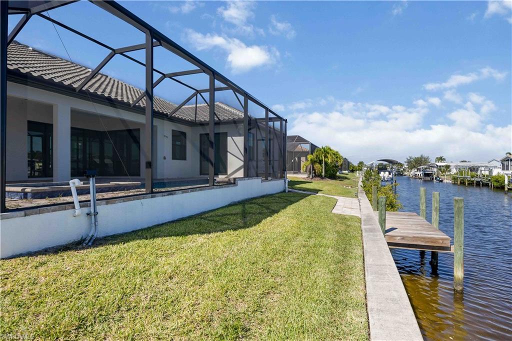 WINDWARD ISLE - Residential