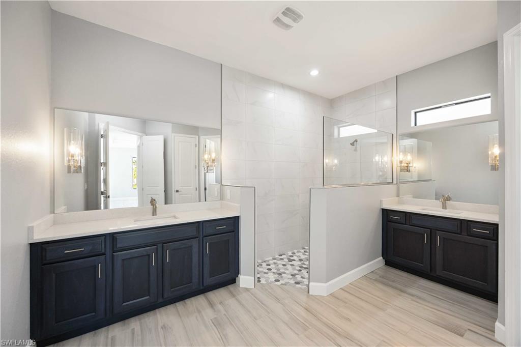 WINDWARD ISLE - Residential