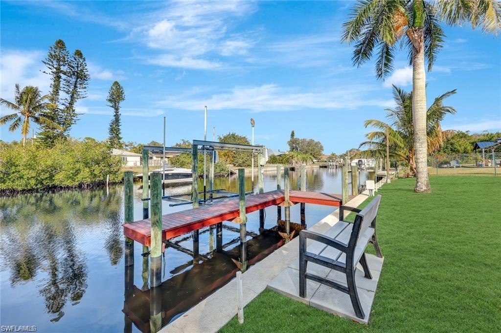 FORT MYERS SHORES - Residential