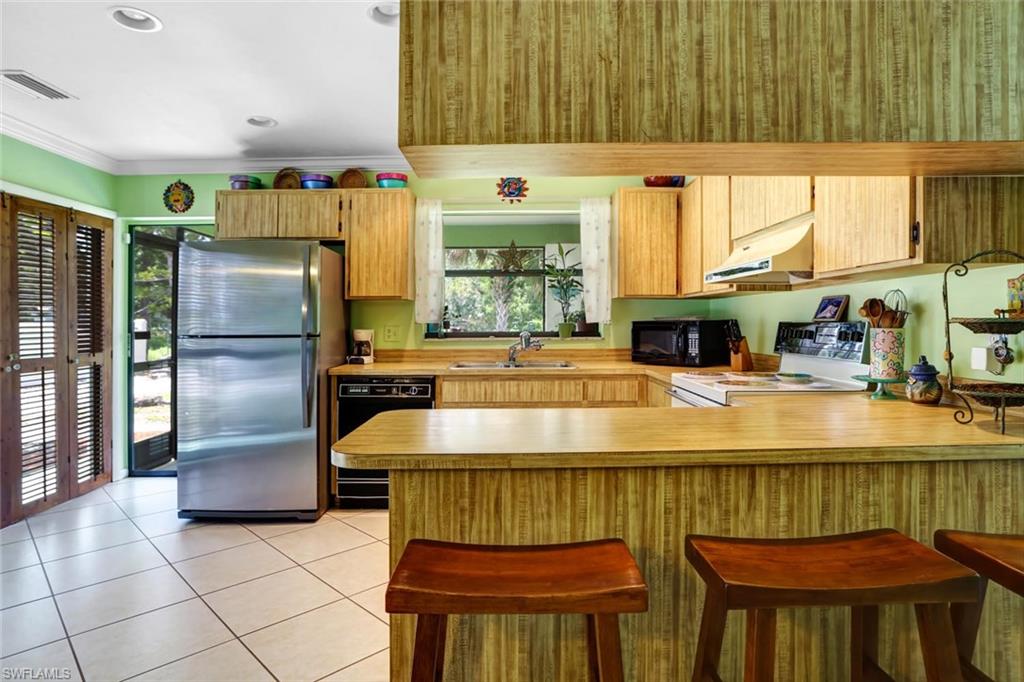 GOLDEN GATE CITY - Residential