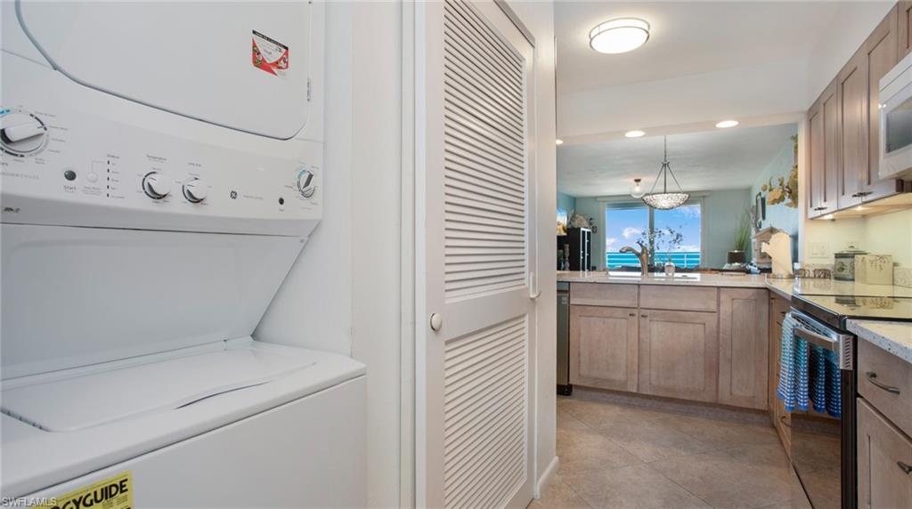 SOMERSET OF MARCO ISLAND - Residential