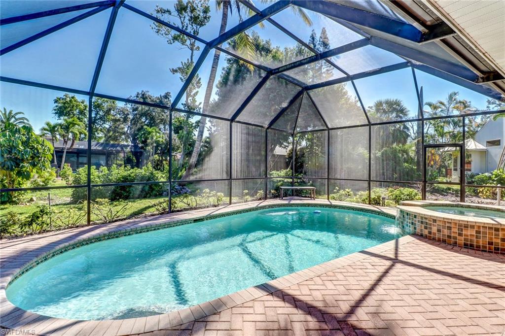 RIVER OAKS - Residential