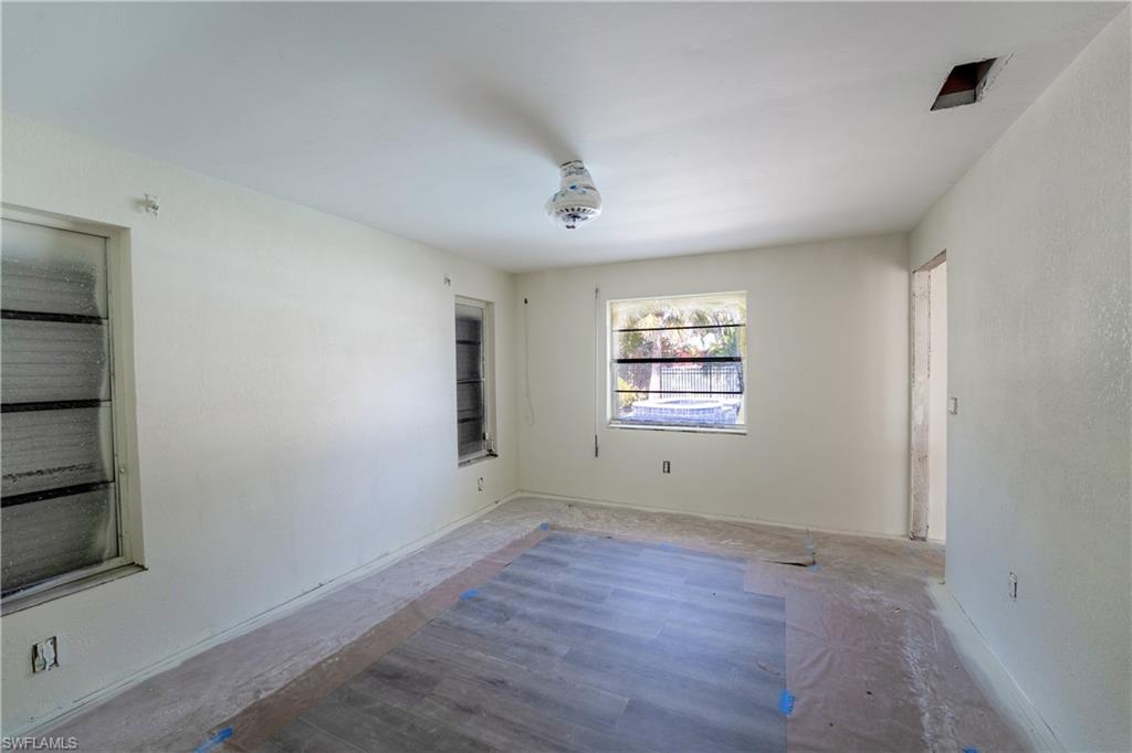 EAST ROCKS - Residential