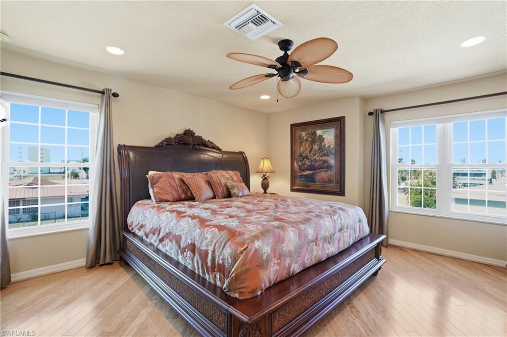 SANTINI CROSS UNREC - Residential