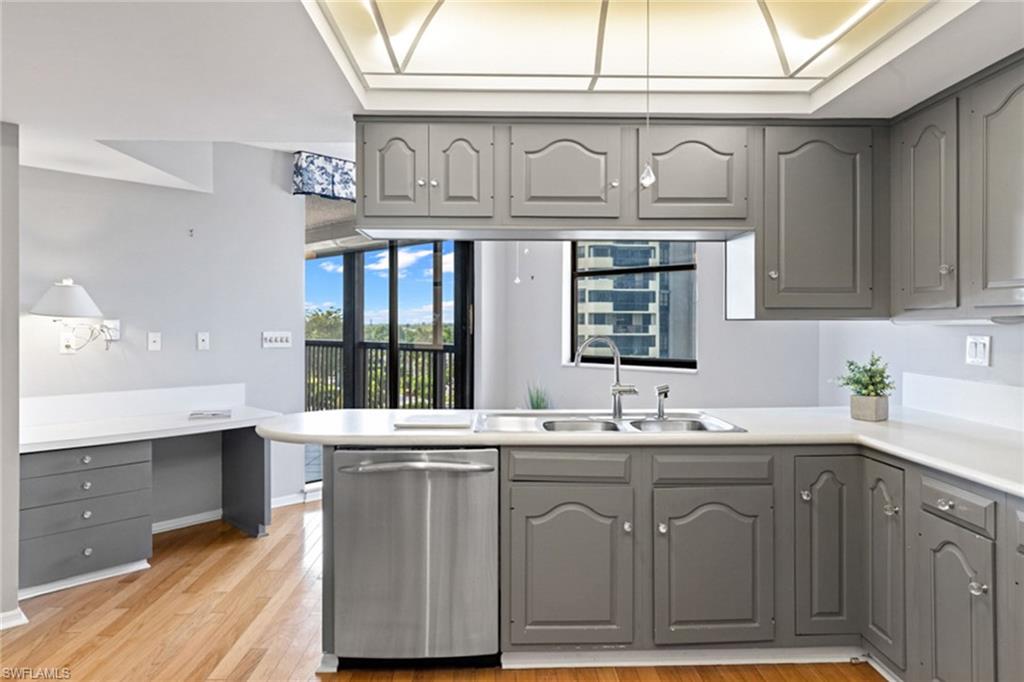 DORCHESTER - Residential