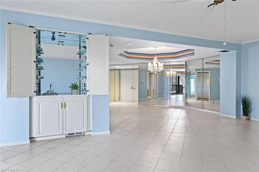 DORCHESTER - Residential