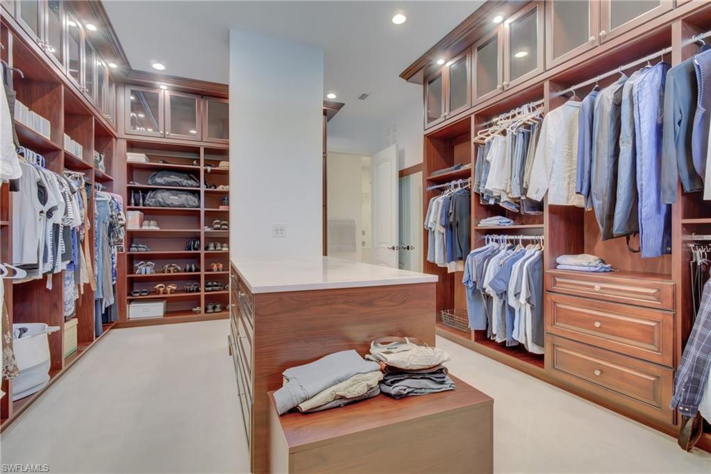 PINE RIDGE - Residential