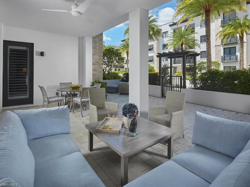NAPLES SQUARE - Residential