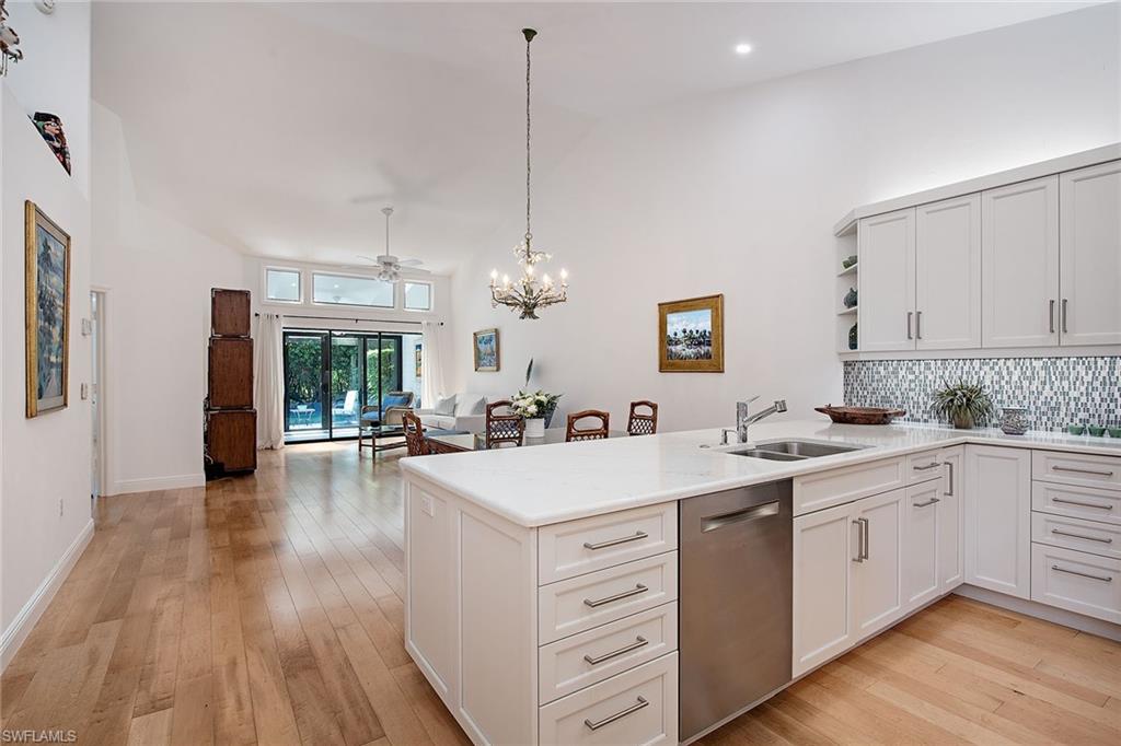 VILLAS AT PELICAN BAY - Residential