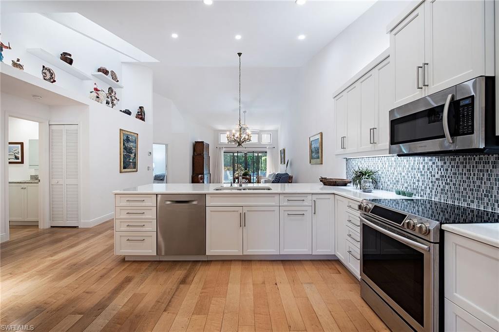 VILLAS AT PELICAN BAY - Residential