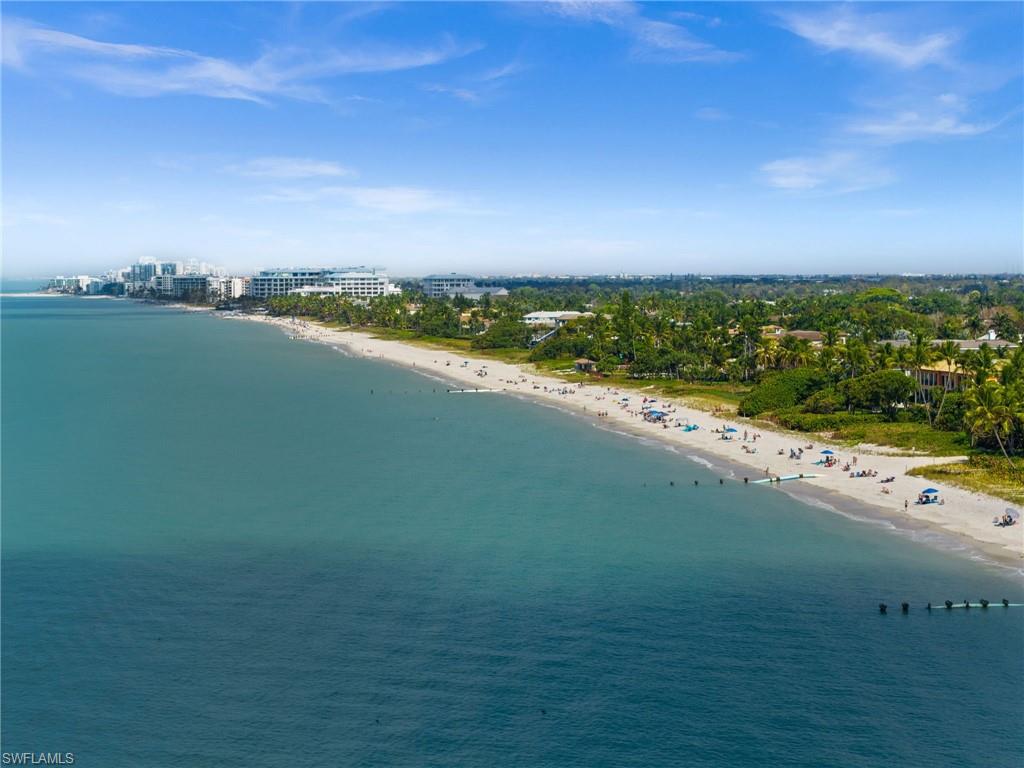 TOWN MANOR - Residential