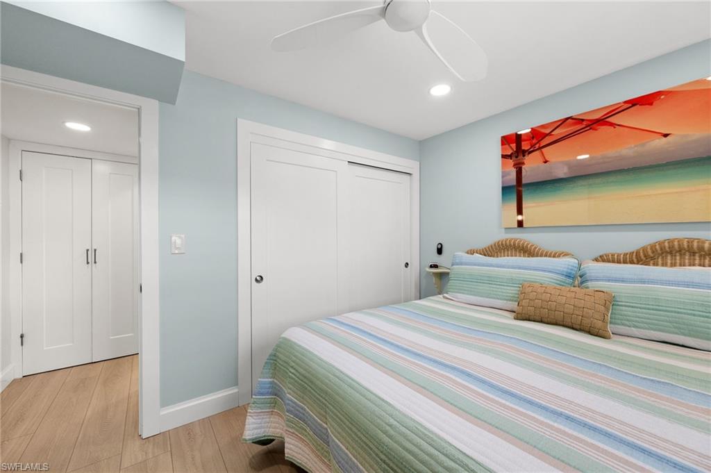 TOWN MANOR - Residential