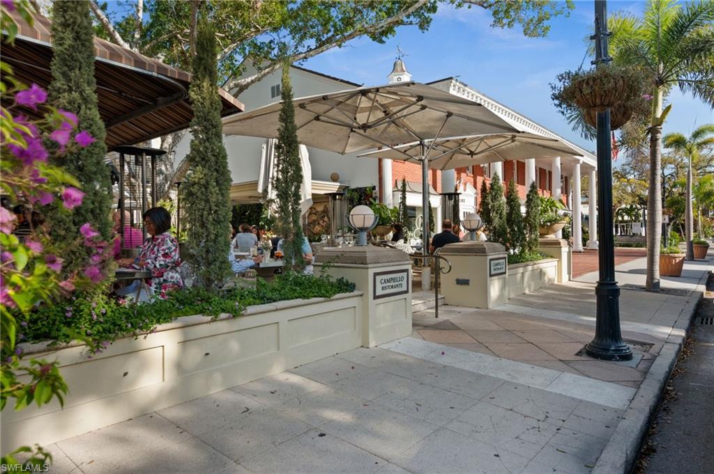 TOWN MANOR - Residential