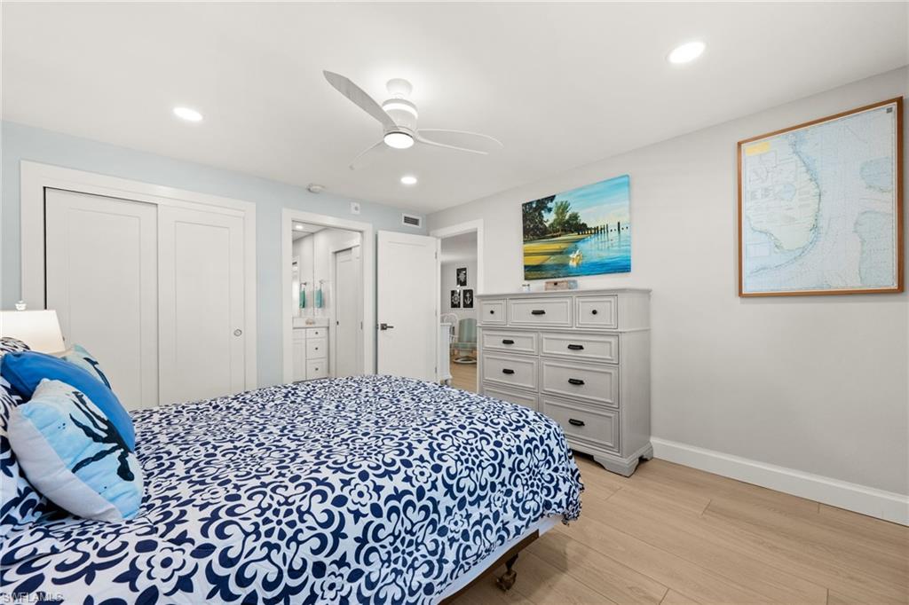 TOWN MANOR - Residential