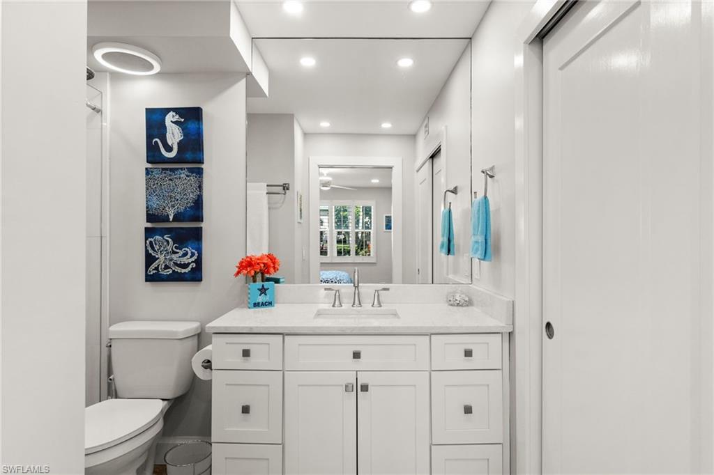 TOWN MANOR - Residential