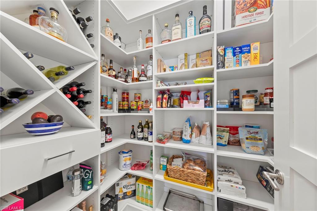 SPARROW CAY - Residential