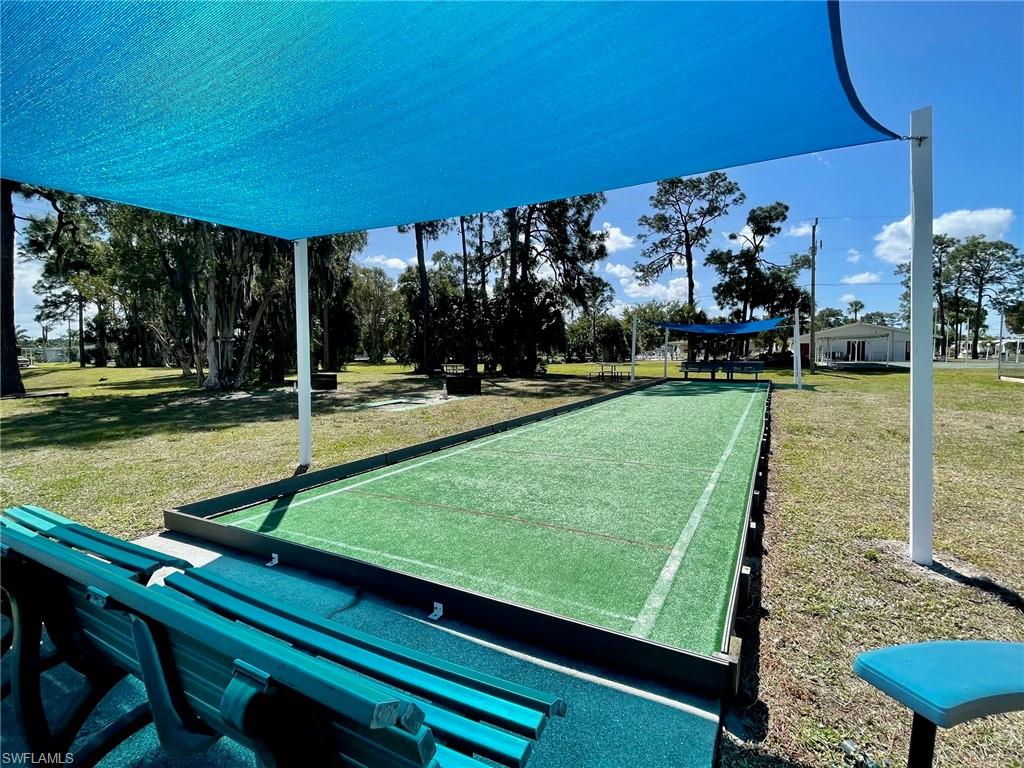 LAZY DAYS MOBILE VILLAGE - Residential