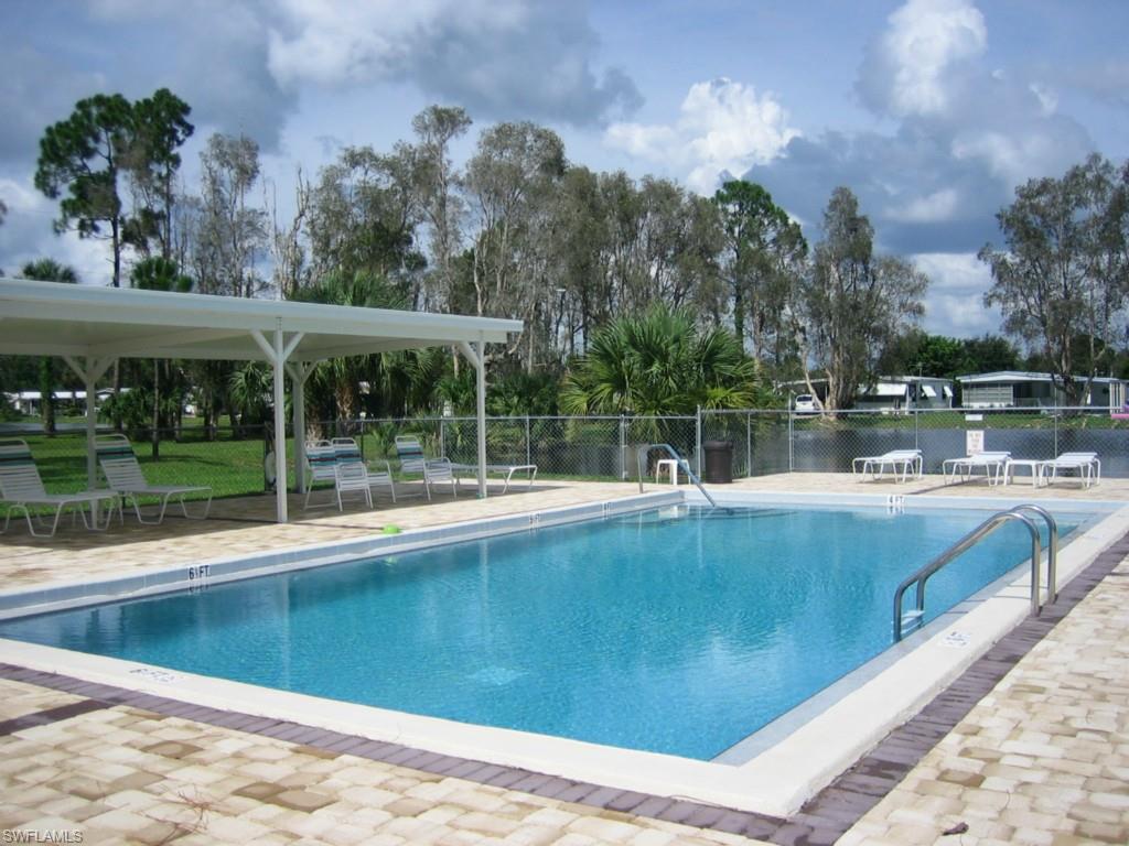 LAZY DAYS MOBILE VILLAGE - Residential