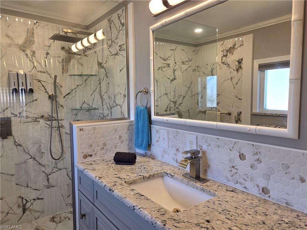 LAZY DAYS MOBILE VILLAGE - Residential