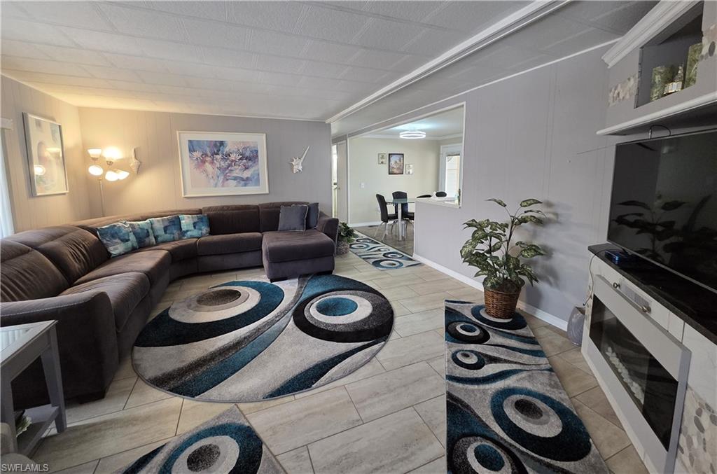 LAZY DAYS MOBILE VILLAGE - Residential