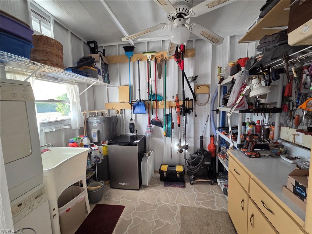 LAZY DAYS MOBILE VILLAGE - Residential