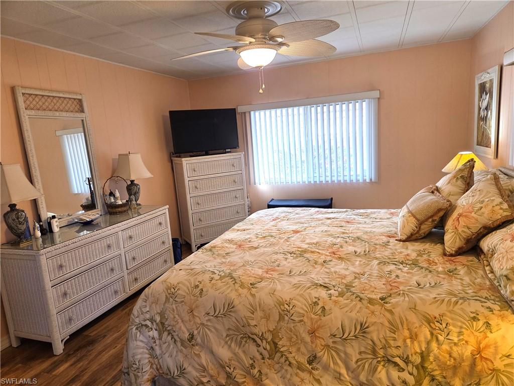 LAZY DAYS MOBILE VILLAGE - Residential