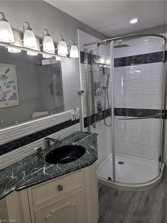 LAZY DAYS MOBILE VILLAGE - Residential