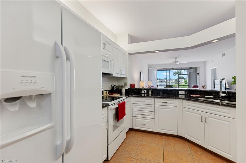 CROWN POINTE SHORES - Residential