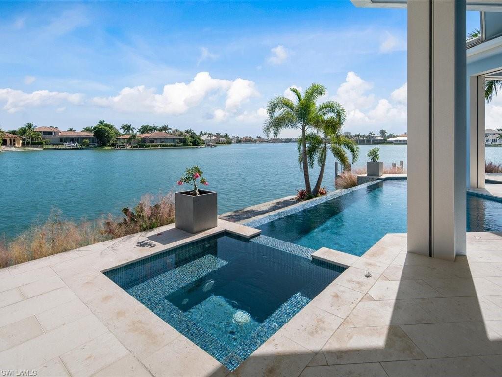 MARCO BEACH - Residential