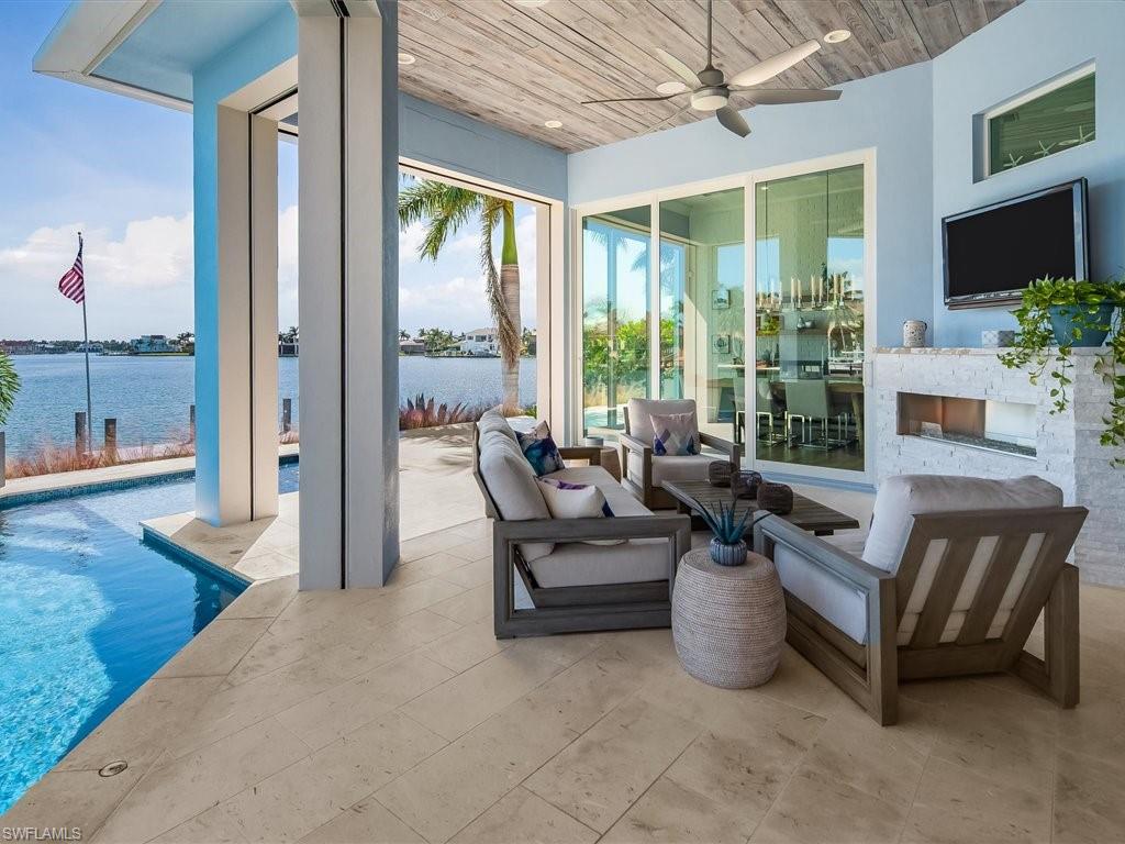 MARCO BEACH - Residential