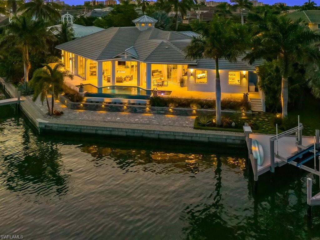 MARCO BEACH - Residential