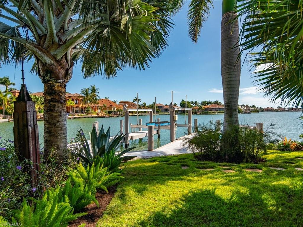 MARCO BEACH - Residential