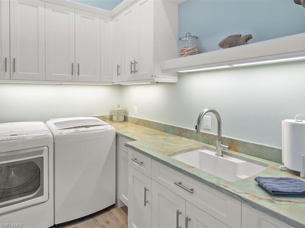 MARCO BEACH - Residential