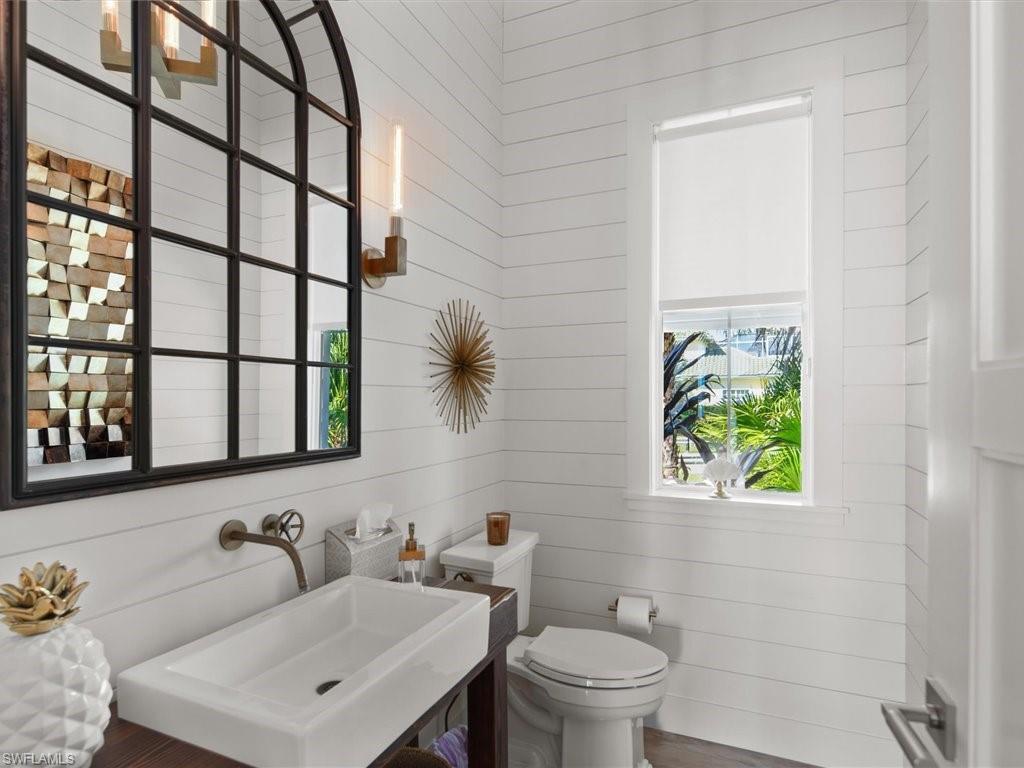 MARCO BEACH - Residential