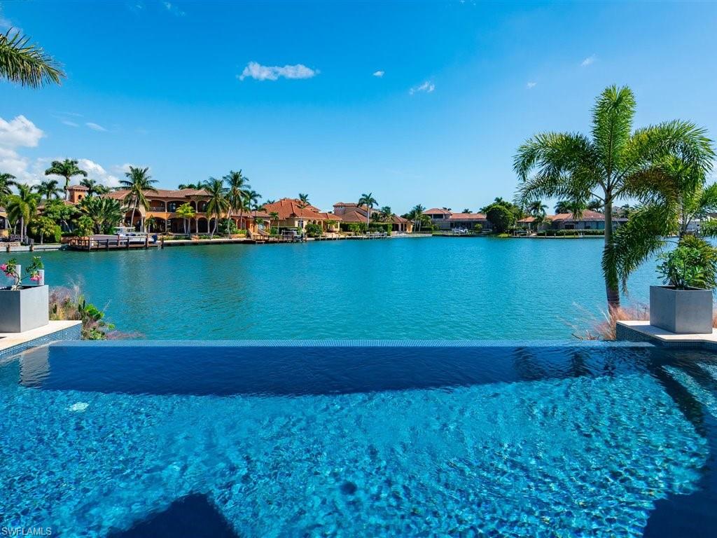 MARCO BEACH - Residential