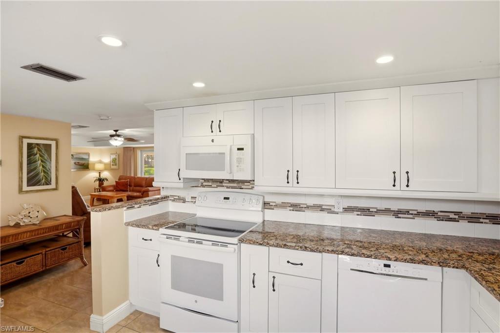 GLADES COUNTRY CLUB - Residential