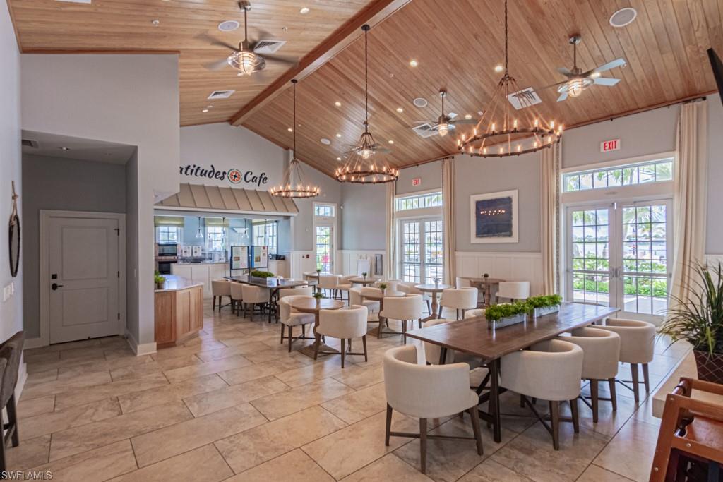 SAVANNAH LAKES - Residential