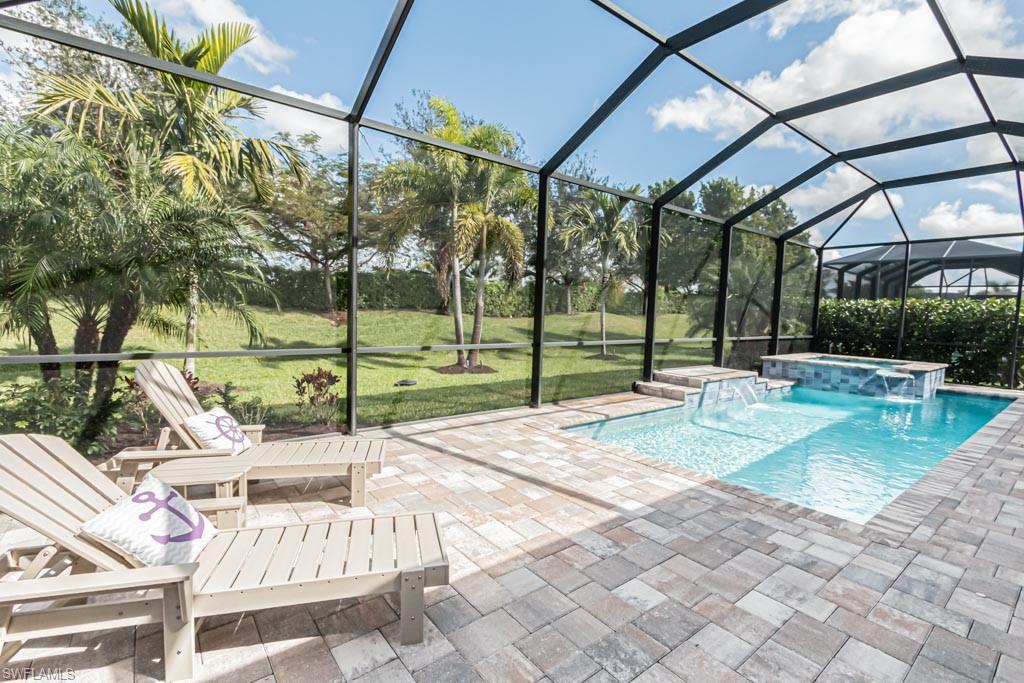 SAVANNAH LAKES - Residential