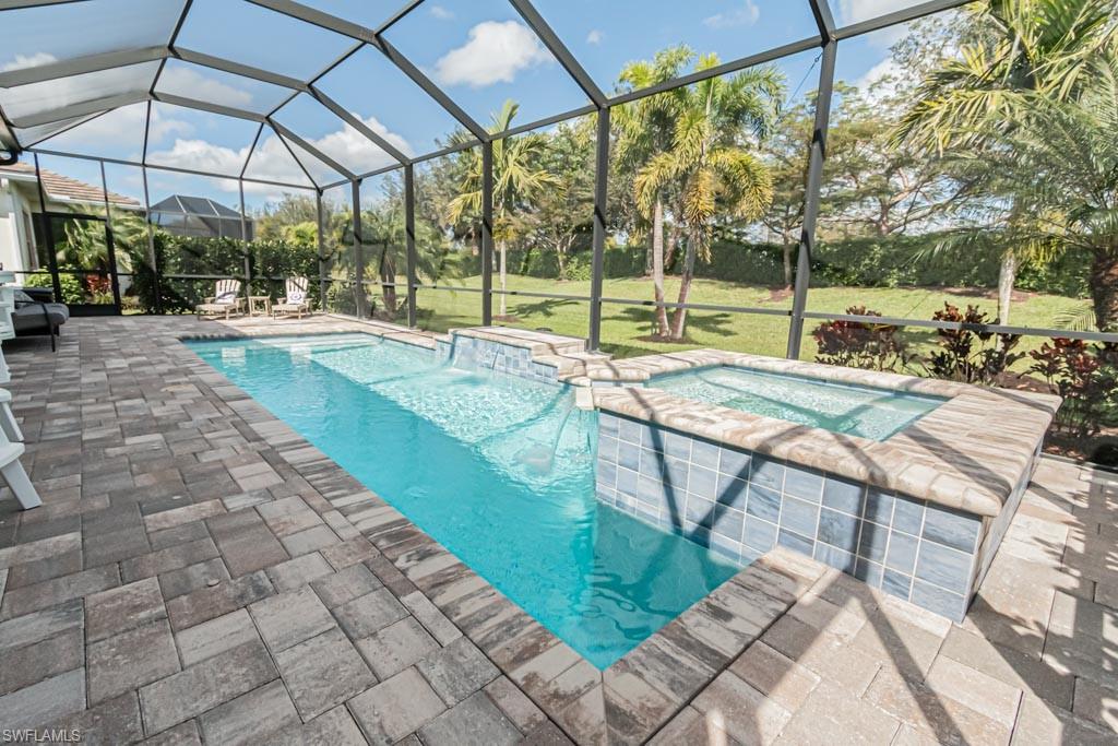 SAVANNAH LAKES - Residential