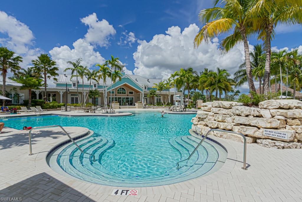 SAVANNAH LAKES - Residential