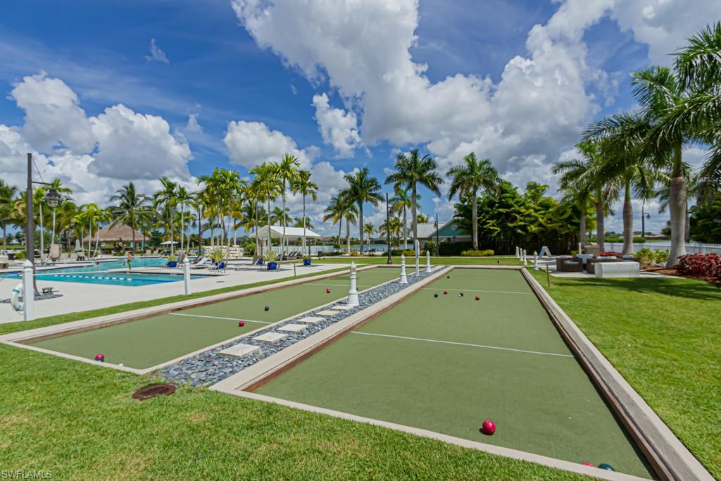 SAVANNAH LAKES - Residential