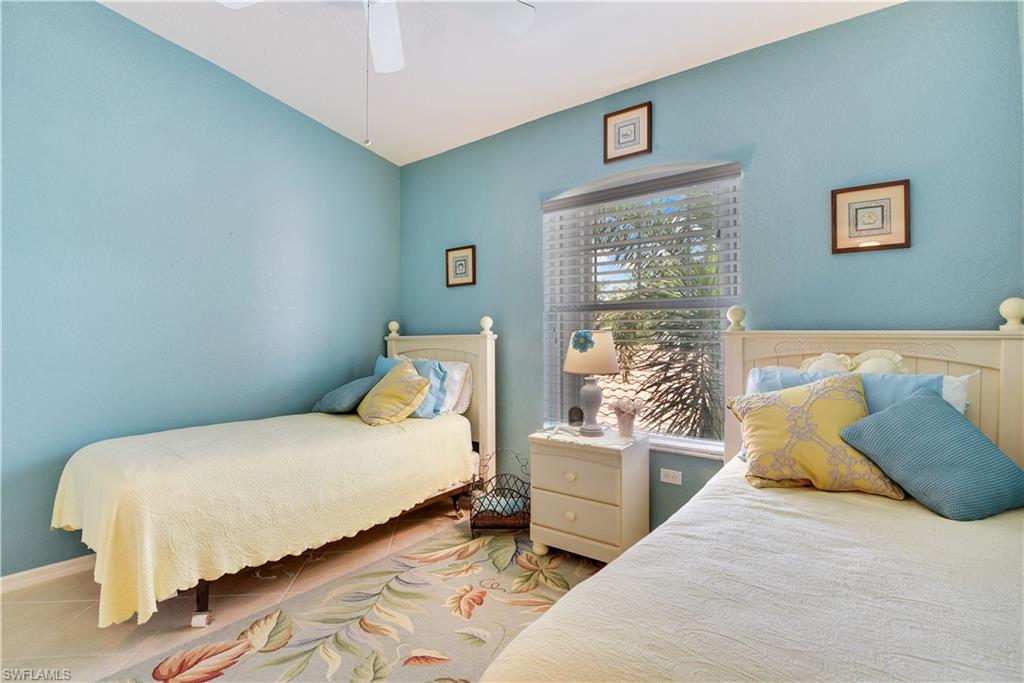 ROSEWOOD POINTE GARDEN - Residential