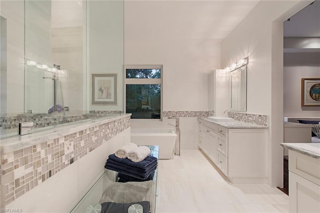 RIDGE LAKE - Residential