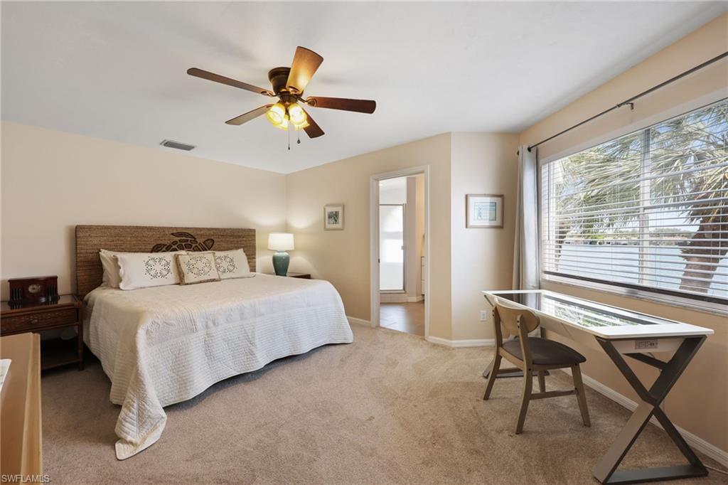 LAKESIDE CARRIAGE HOMES - Residential Lease